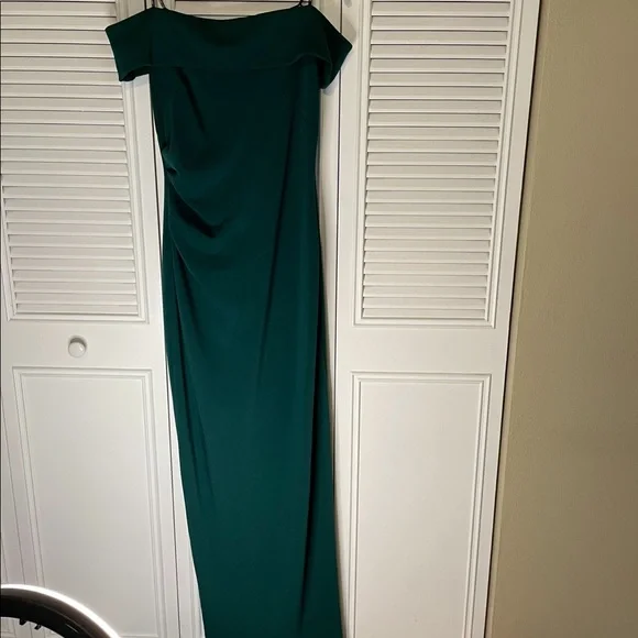 Vince Camuto | Dresses | Vince Camuto Size 2 Hunter Green Evening Dresss |  Poshmark